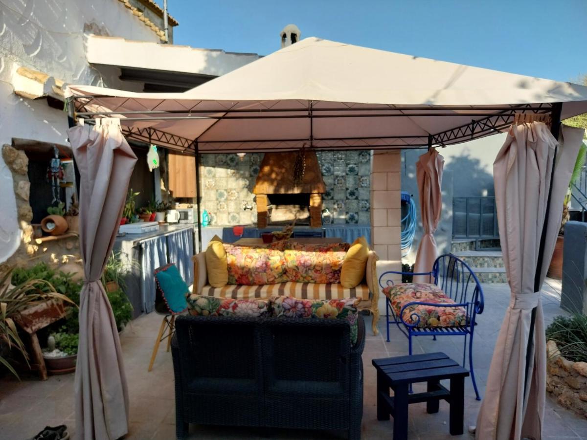 Bed and Breakfast The Cave Of Dreams Baza Exterior foto